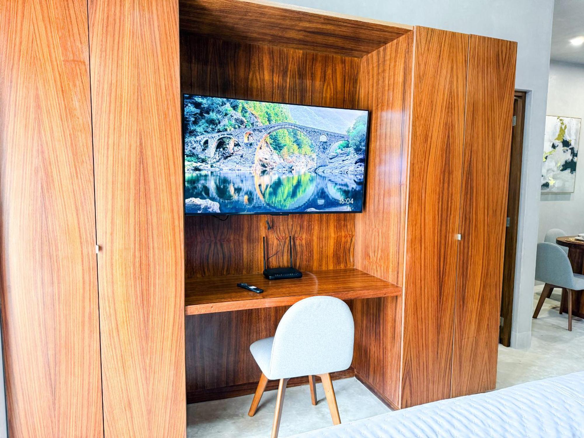 Apartamento New Swim-up King Bed Wifi